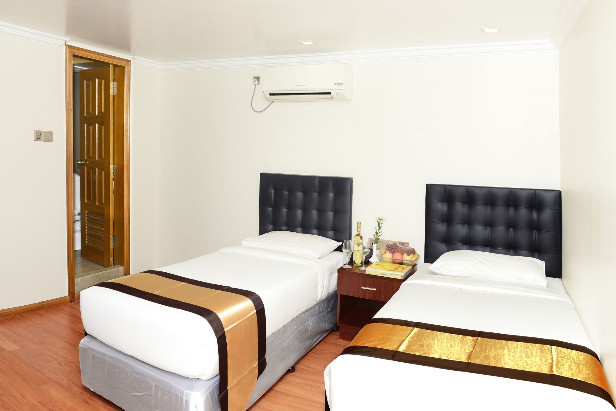 Hotel Bond Yangon Eksteriør bilde